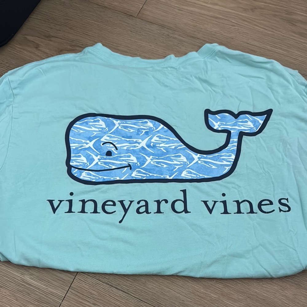 Vineyard Vines Aqua Whale Graphic Tee